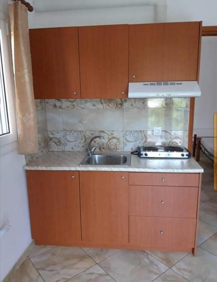 Ενοικιαζόμενα Δωμάτια Γεωργία Σταμούλου Rovies Ngoại thất bức ảnh
